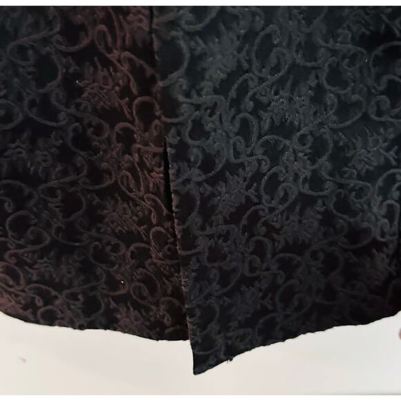 LONDON TIMES Black Jacquard Stretch Cocktail Dress Rosette Neckline Size 10 - Picture 8 of 9